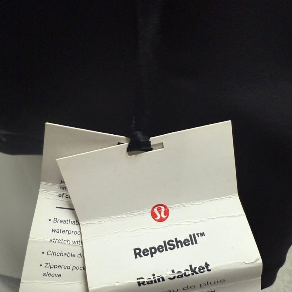 NWT Lululemon RepellShell Lined Waterproof Rain Jacket - Picture 4 of 5